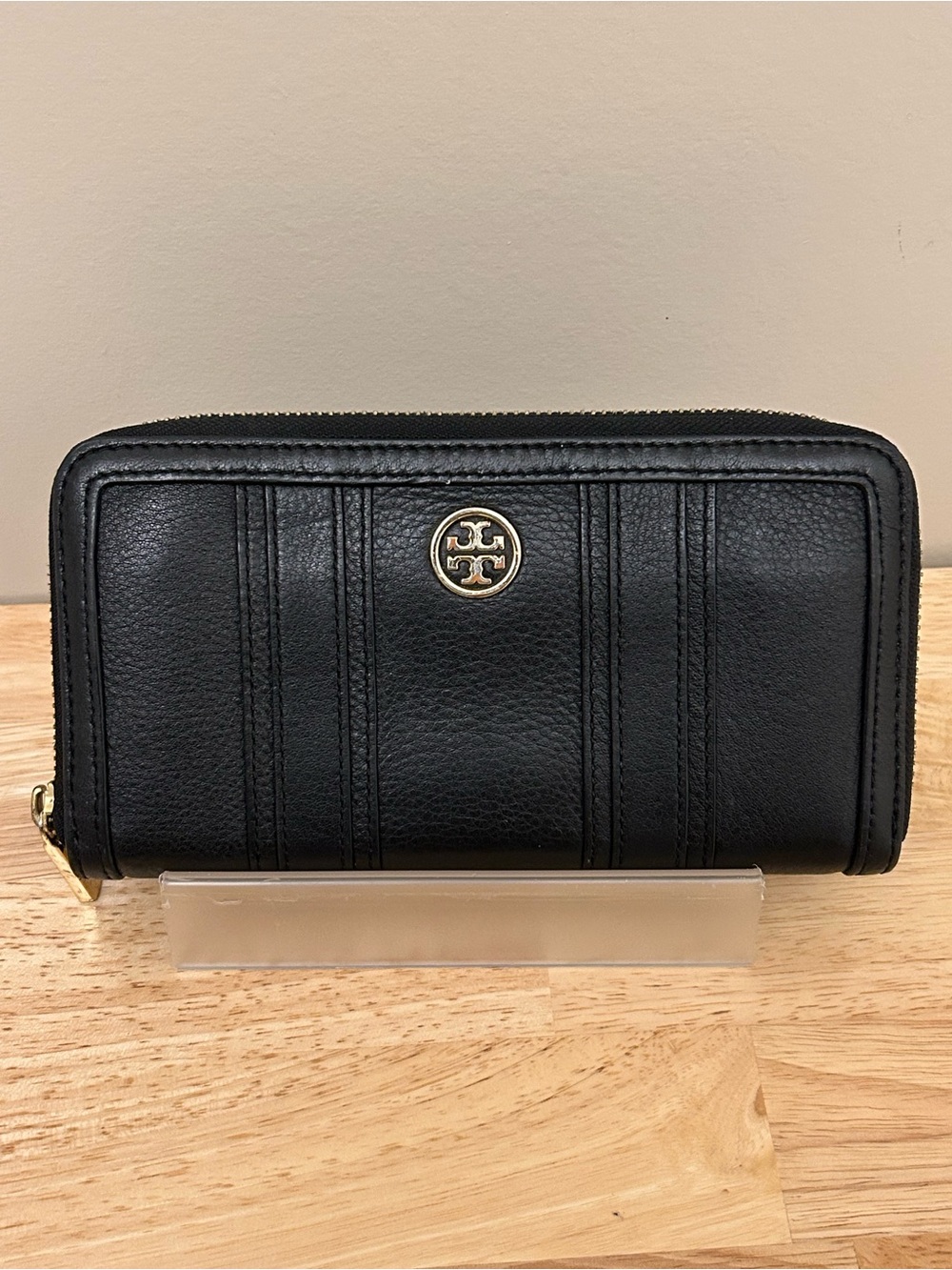 Tory Burch Black Leather Zip Wallet with Gold Logo